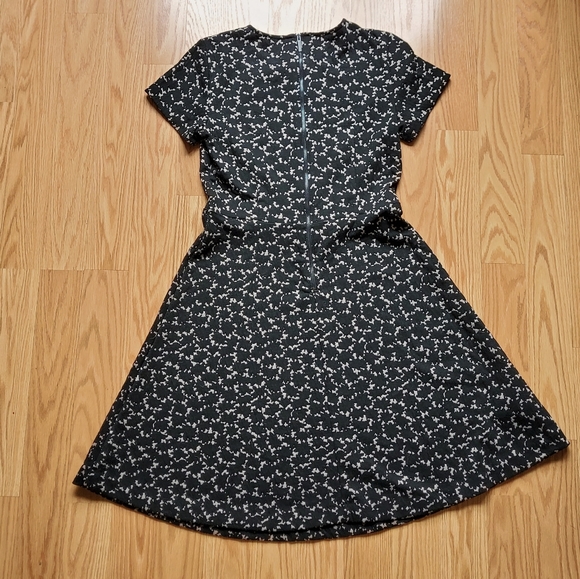 NWT LOFT Ponte Fit & Flare Maple Leaf Dress - Picture 2 of 9